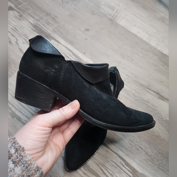 Steve Madden Sleek Black Suede Leather Pheonix Ankle Boots - Picture 3 of 12